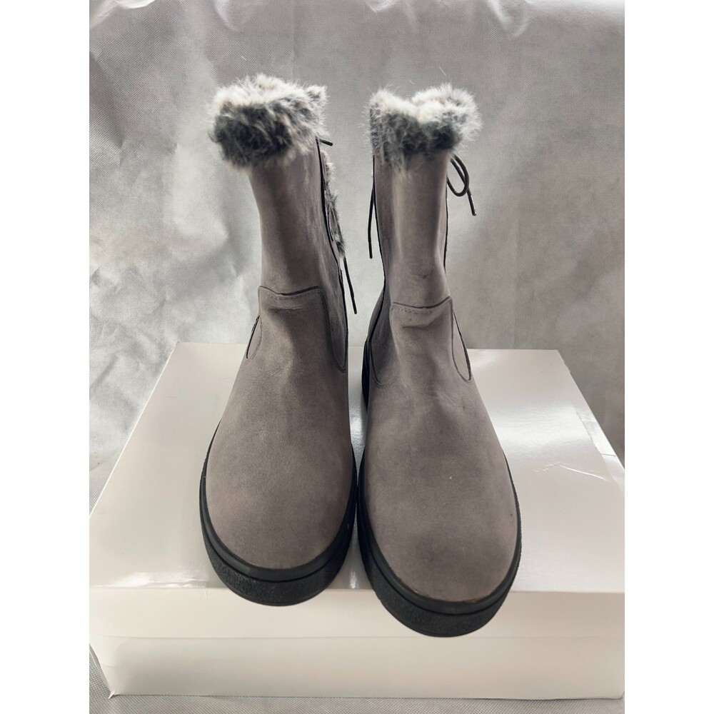 Journee Collection Kaskae Winter Boots Womens 8.5 Gray Suede Winter Shoes NWB